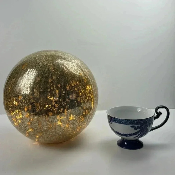 GLASS LARGE GOLD CRACKLE LIGHTED BALL 32” ROUND WITH A 3.5” Flat surface holiday - Picture 2 of 4